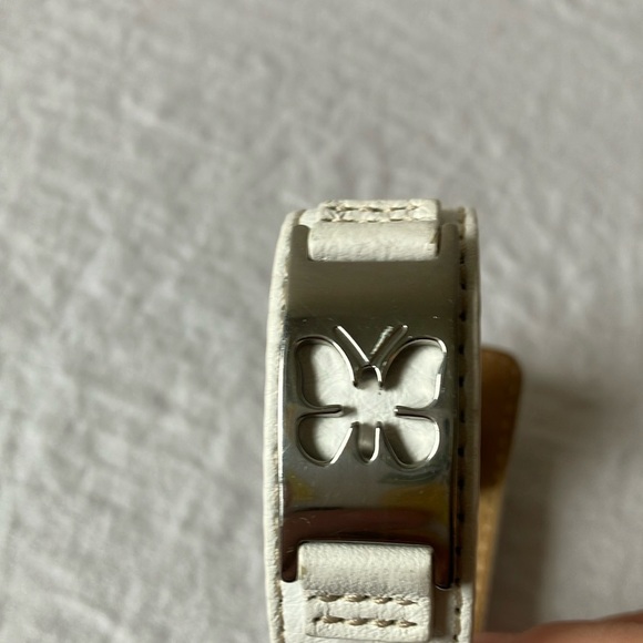 Fossil: White Leather Bracelet- Silver Tone Butterfly Accent - Picture 16 of 16